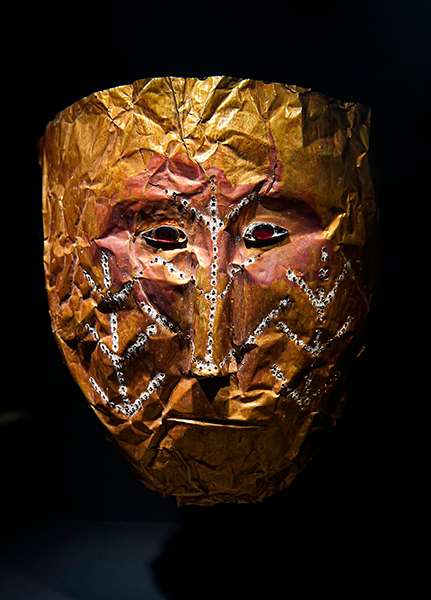 face mask made of pure gold in Kyrgyzstan