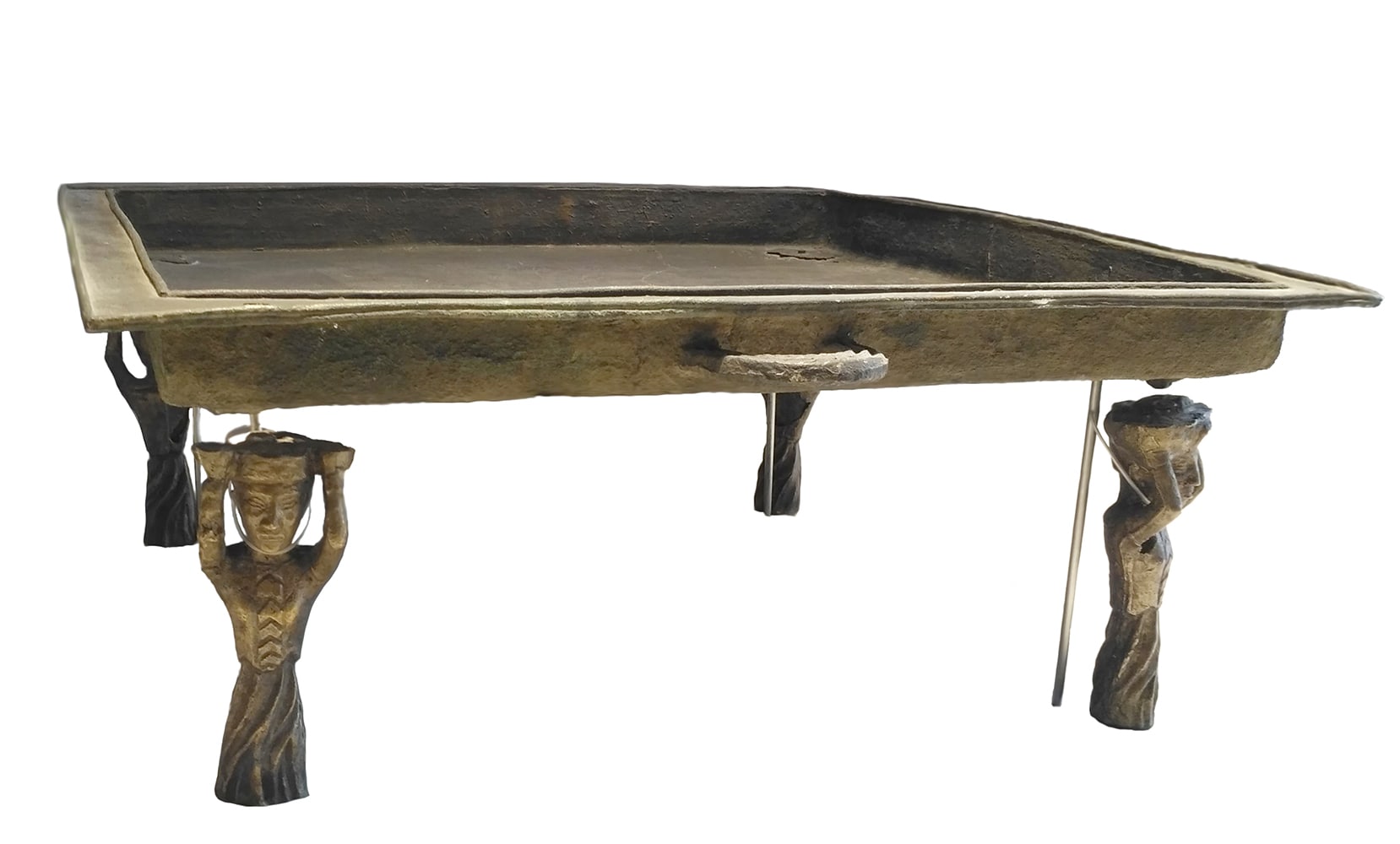 bronze-sacrificial-table